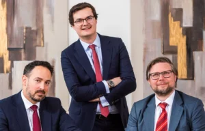 Krampera, Faltus, Procházka, Aegis Law